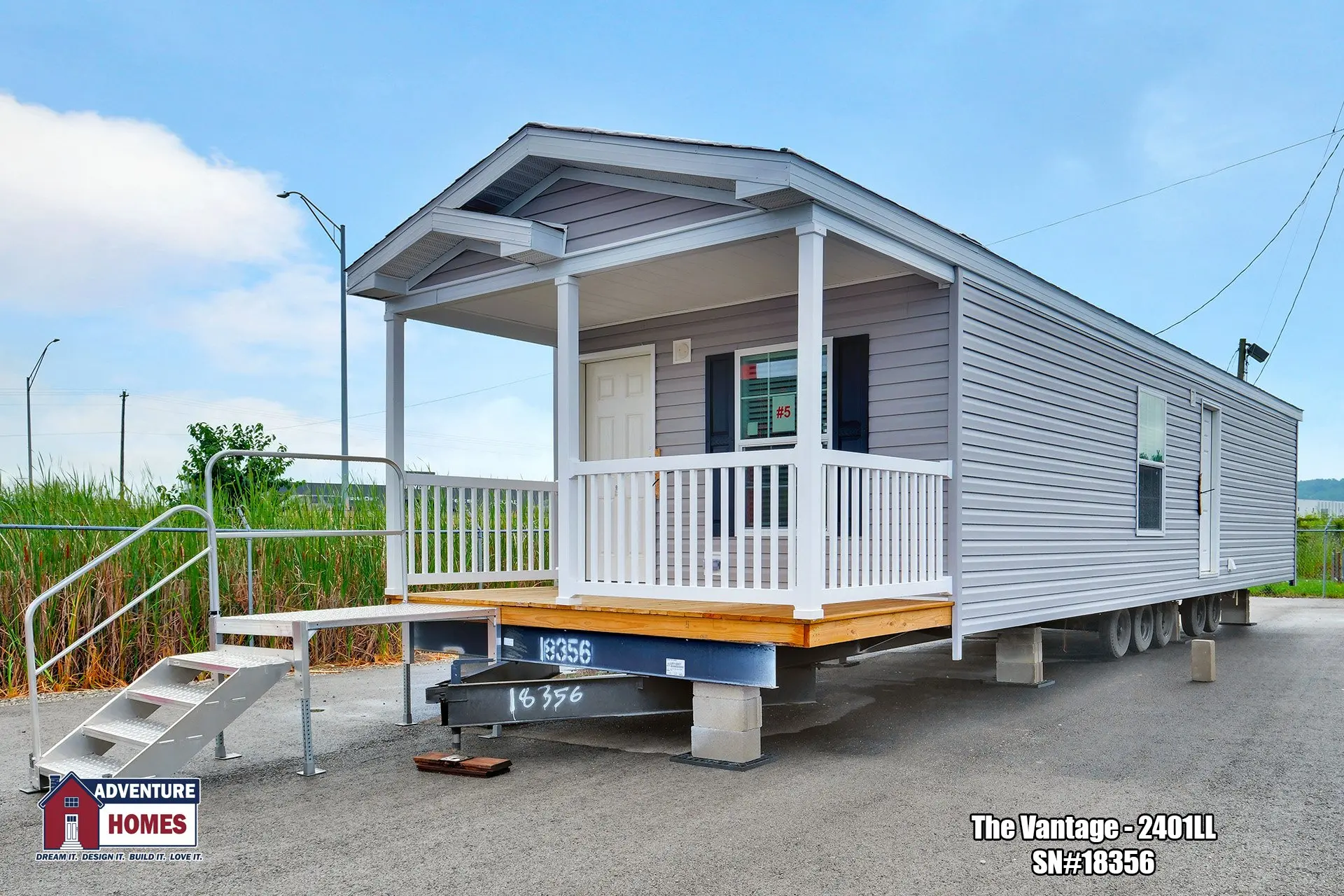 This photo shows a Single Vantage home.